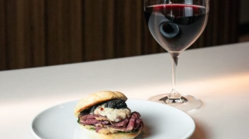 Hotel-Wine-Fest-Monument-14-650x650